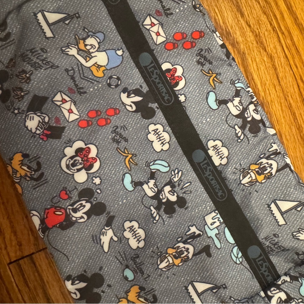 NWT Disney x LeSportsac Gray Crossbody Bag - Picture 3 of 6